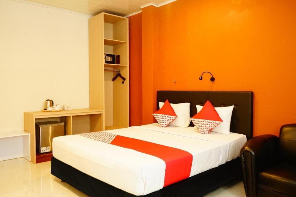 Grand Vella Hotel Pangkal Pinang Exterior foto